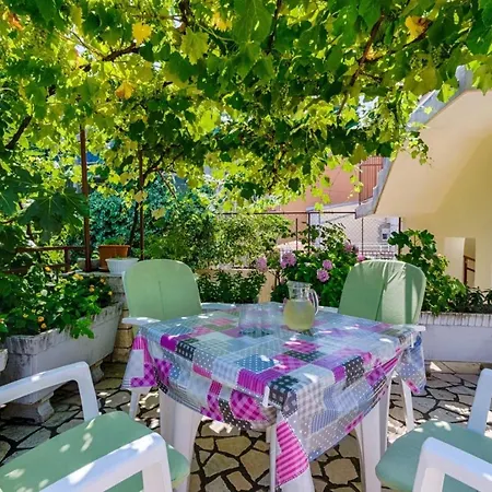 Veljacic Apartment *