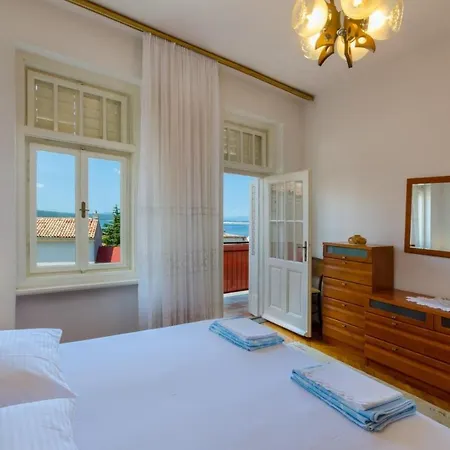 Veljacic * Crikvenica